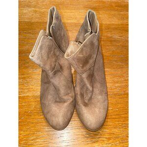 Womens Tan Suede Ankle Boots With Zipper Closure & 3.5" Stacked Heel